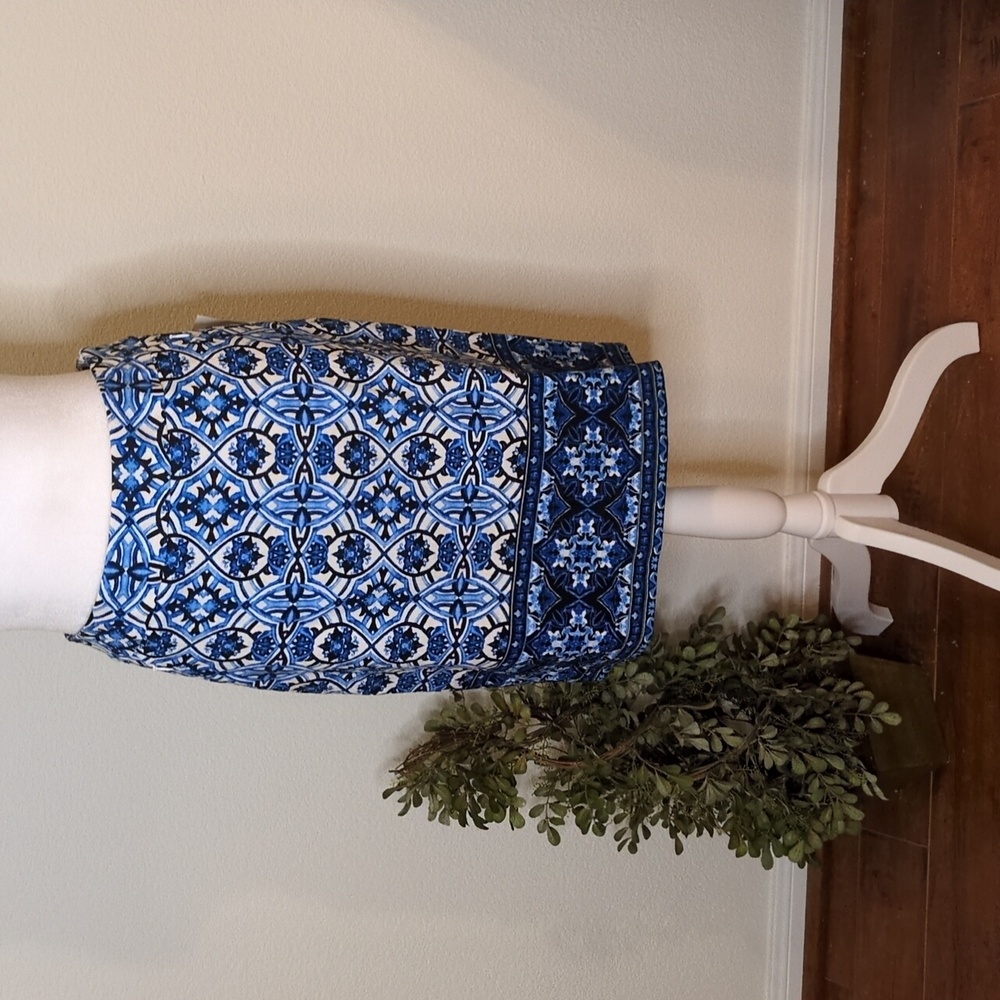 The Limited Size 8 Turquoise, White and Navy Patterned Pencil Skirt